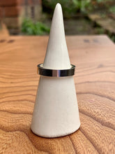 Load image into Gallery viewer, Mayfly Contemporary Ring
